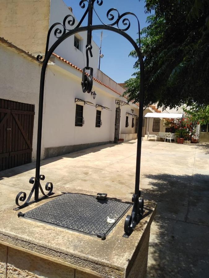 Casale Hibiscus Villa Santa Maria Del Focallo Luaran gambar