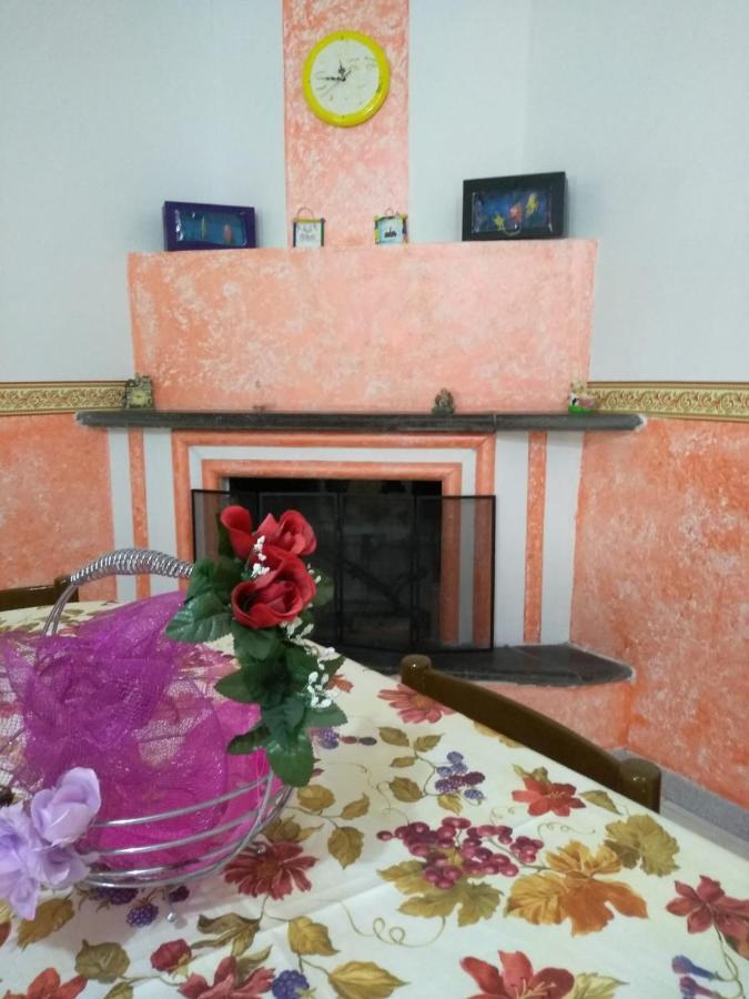 Casale Hibiscus Villa Santa Maria Del Focallo Luaran gambar