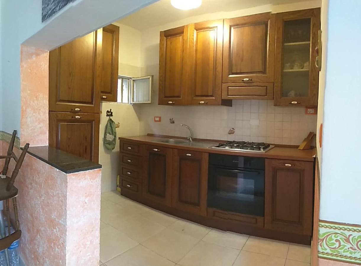 Casale Hibiscus Villa Santa Maria Del Focallo Luaran gambar