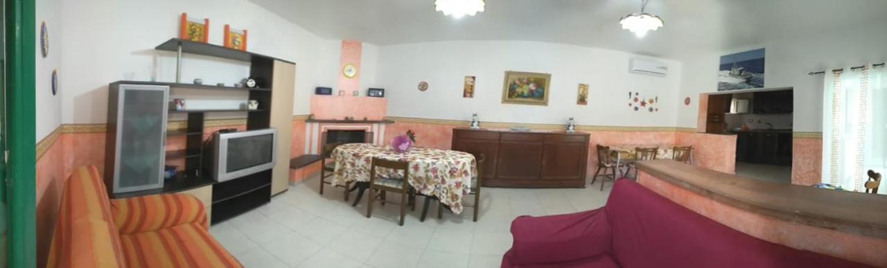 Casale Hibiscus Villa Santa Maria Del Focallo Luaran gambar